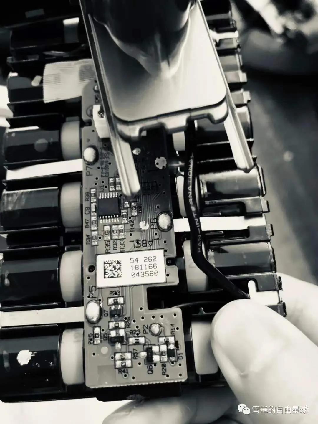 dyson风扇如何拆,dyson戴森风扇过滤网更换