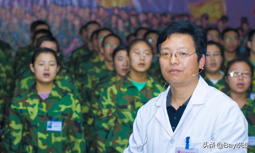 电击魔王雷电大法师杨永信,雷电法王杨永信电击场面