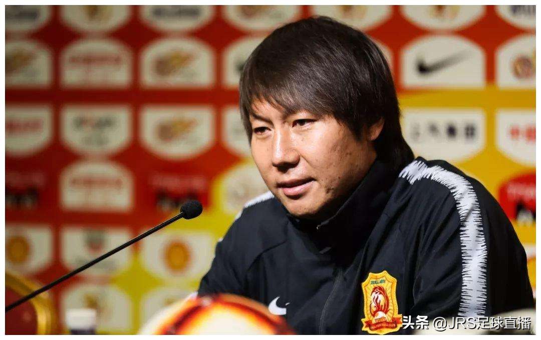李铁为什么当国足教练,李铁为什么会当教练