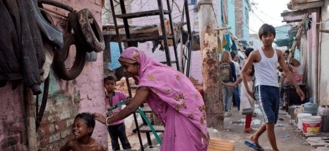 瞒不住了？！疫情最大的黑洞，这个国家可能导致疫情爆发