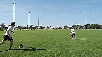 初学者足球点球技巧,五个初学者必会的足球基本技巧