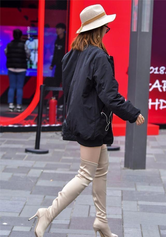 粉色连衣裙搭配什么样的鞋好看,粉色连衣裙搭配什么鞋好看