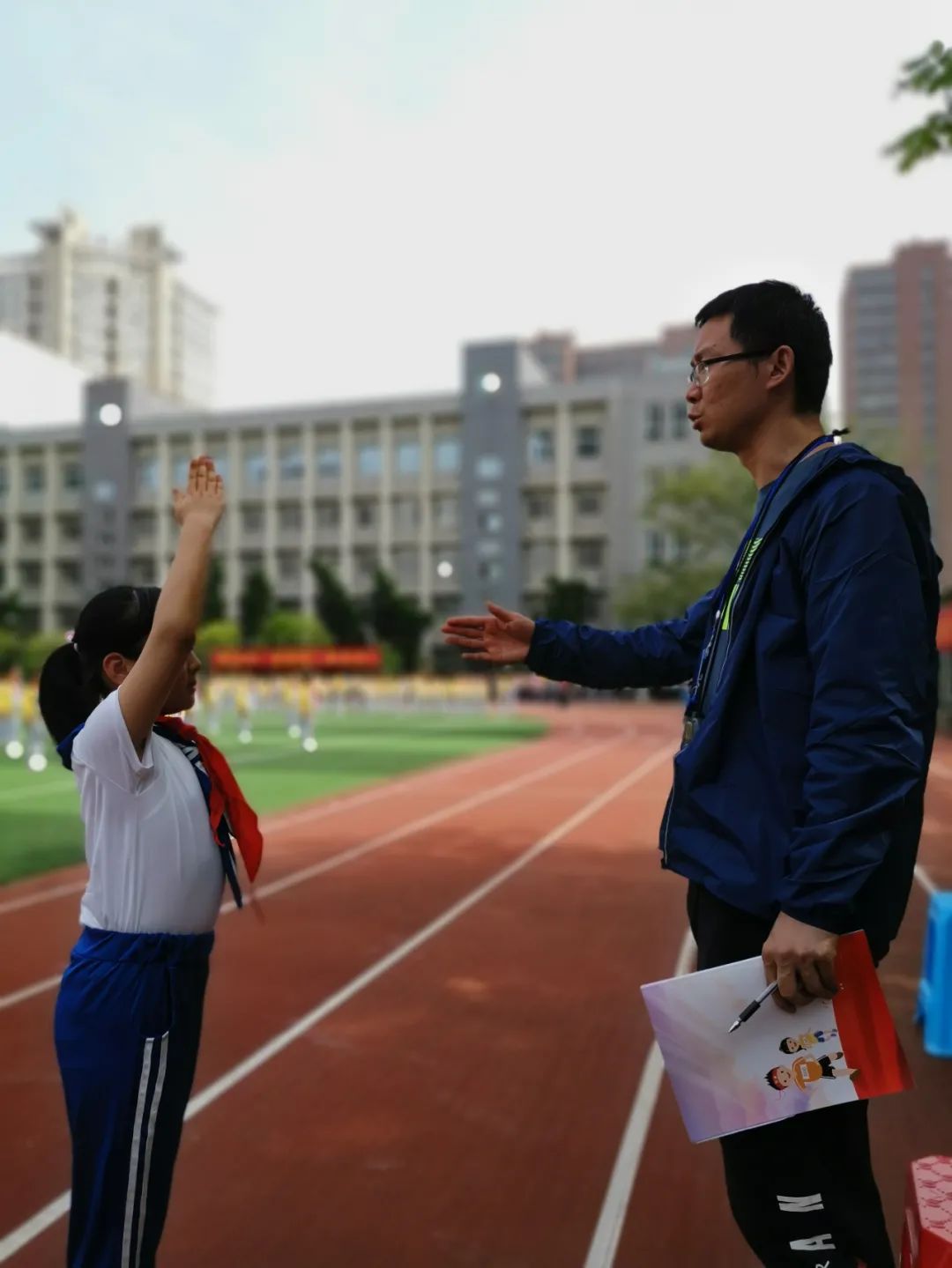 西园小学运动会现场,合肥市西园新村小学南校运动会