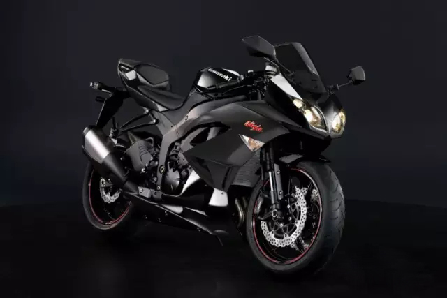 川崎kawasakizx-10r,2004年川崎zx-6r科普