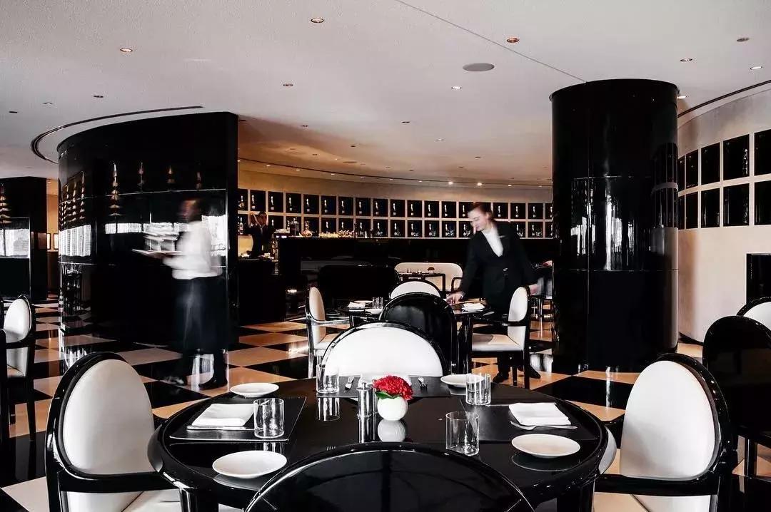 当LVMH、Fendi开始造酒店，安缦都要敬三分