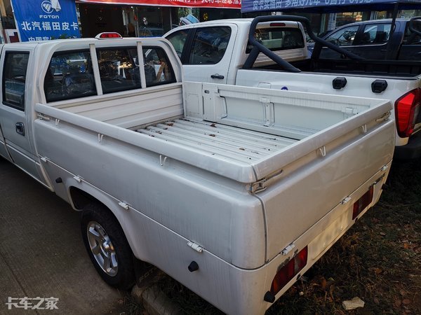 福田小货郎皮卡评测,福田小货郎皮卡和长安神骐f30对比