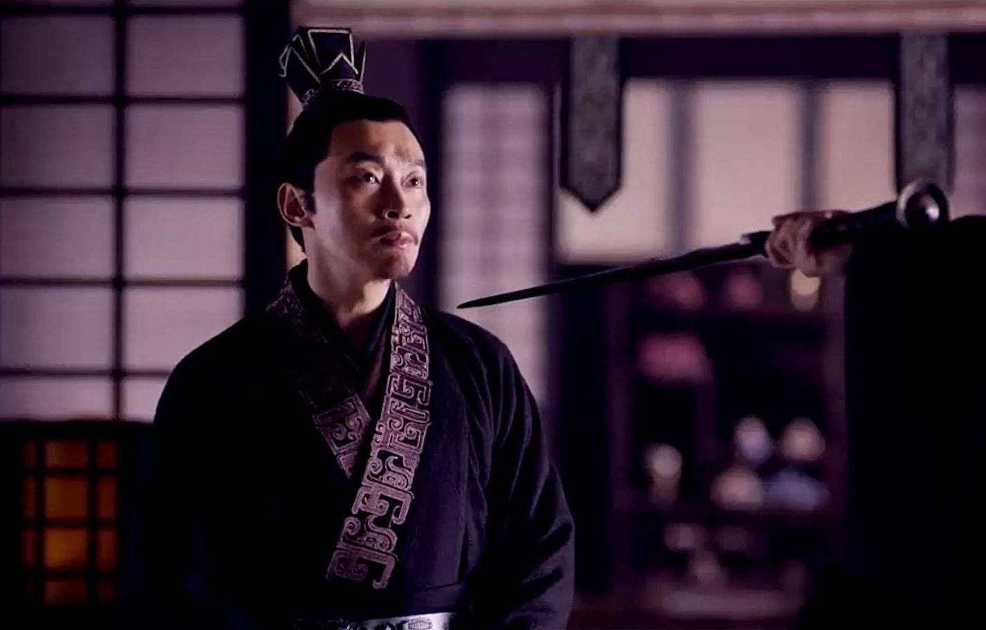 贾诩被抓过几次,贾诩被打劫的故事