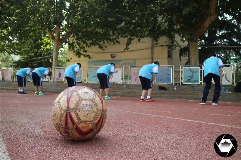 兰州教孩子踢足球,西安哪里教小孩踢足球