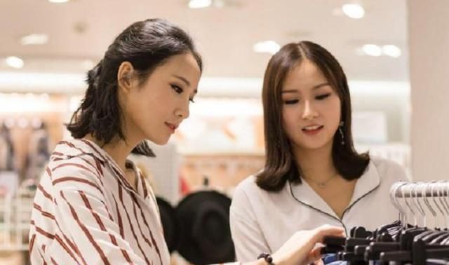 服装店卖衣服说话技巧,买衣服技巧和常识和话术