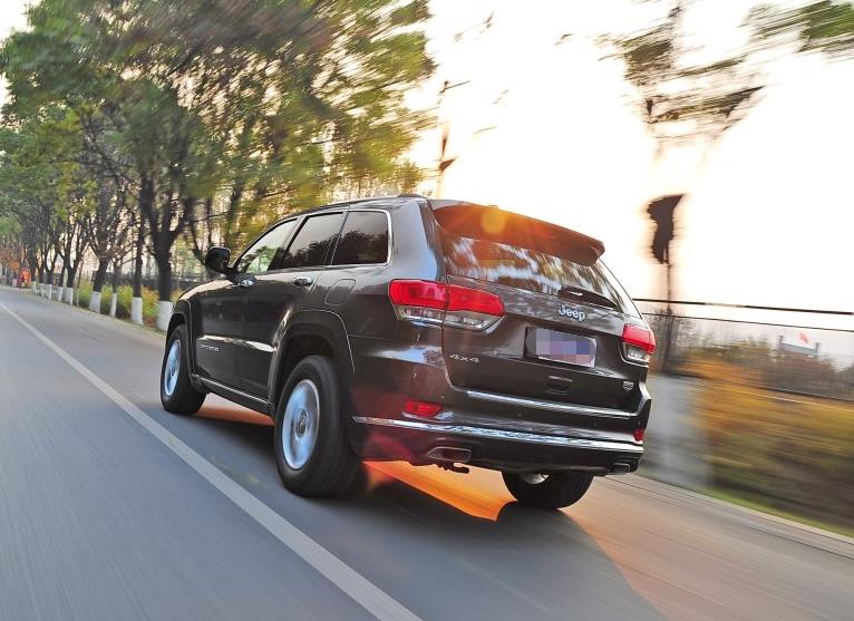 开Jeep大切诺基有档次吗？车主：分享5个月真实用车情况