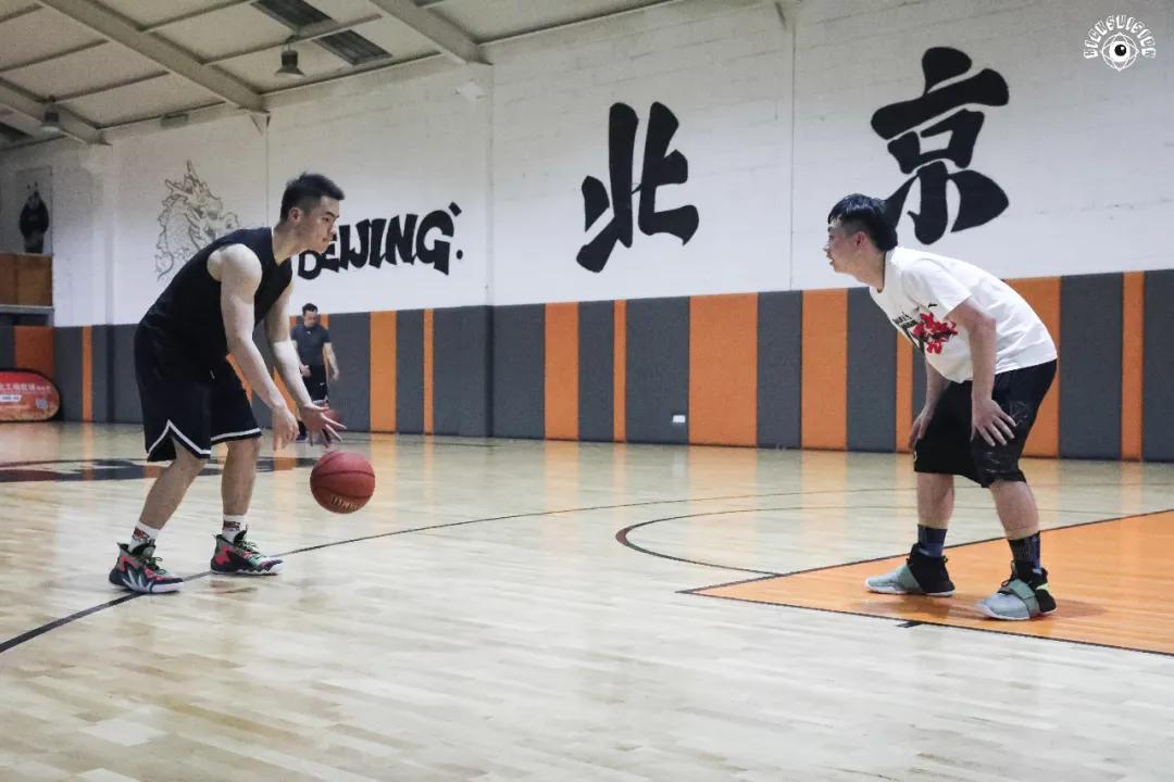 无论是打球还是穿鞋,你都「要疯」一点|KVSN众测