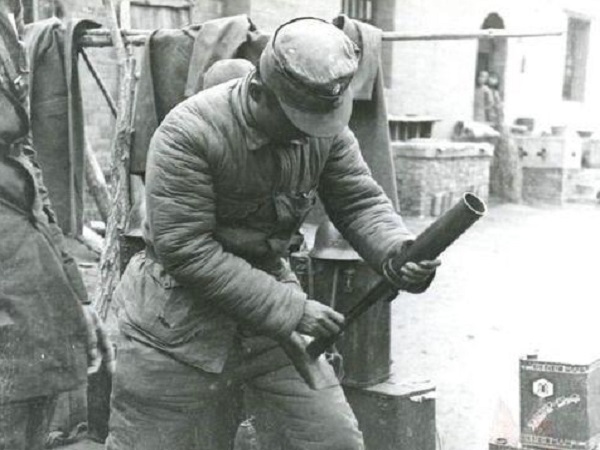 二战奇葩武器从高空投下飞镖,二战日本奇葩手雷