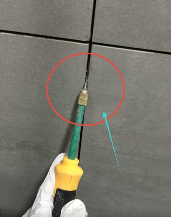 瓷砖美缝初学全过程,1.5*0.75瓷砖做2mm的美缝怎样