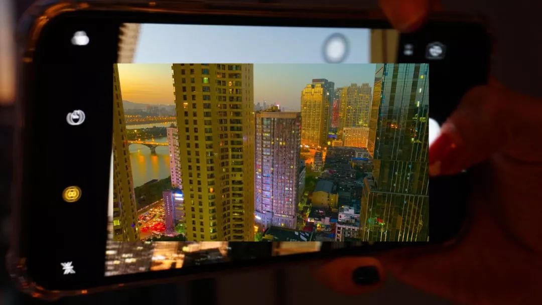 享受这个城市的美好,感受长沙这座不夜城