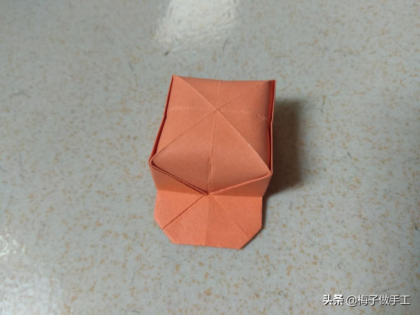 儿童折纸折一个小帽子,折纸手工折帽子