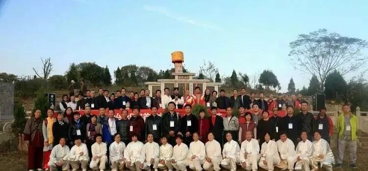 程氏宗亲清明祭祖合影,程氏宗亲最有钱的7个人