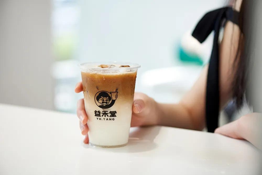 益禾堂奶茶创始人胡继红视频,胡继红益禾堂身价