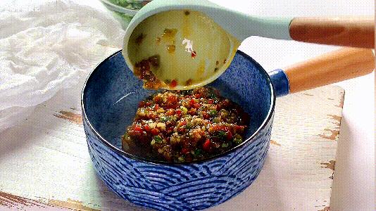 辣椒酱怎么做拌饭好吃,最好吃的辣椒酱做法配方