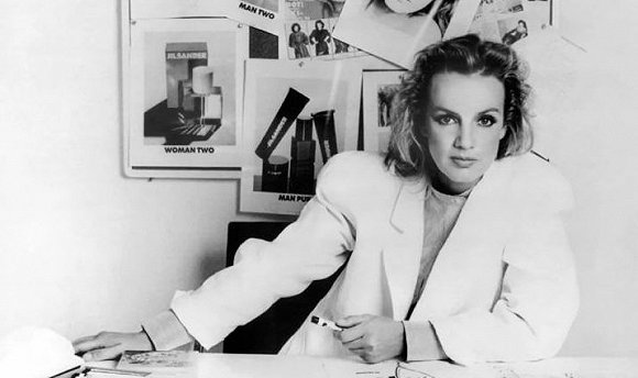 初入职场的女性对衣服的选择,职场应该穿什么衣服女生