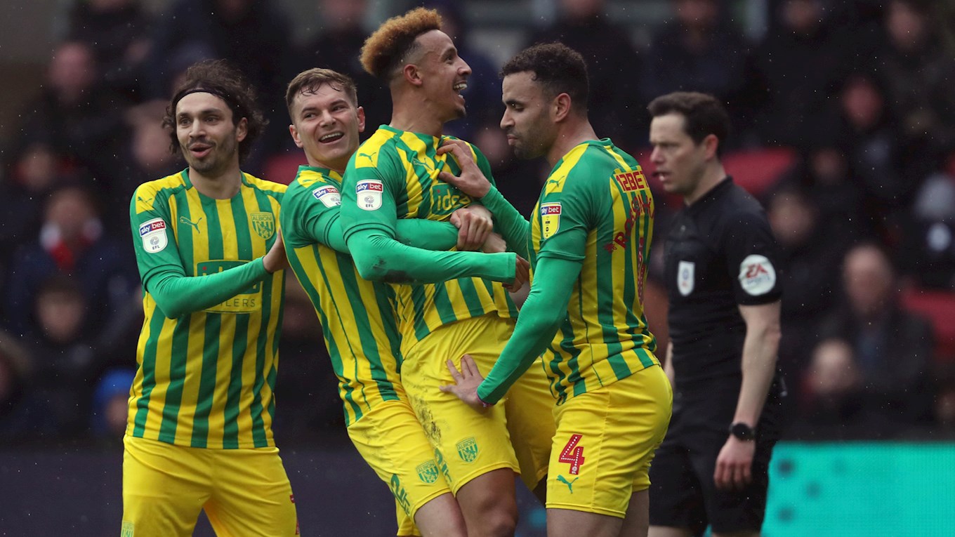 西布朗对哈德斯菲尔德进球,西布朗赛事