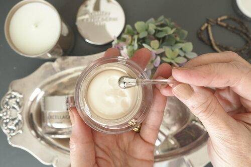 保湿眼霜推荐10款,18岁天生黑眼圈眼袋眼霜推荐平价