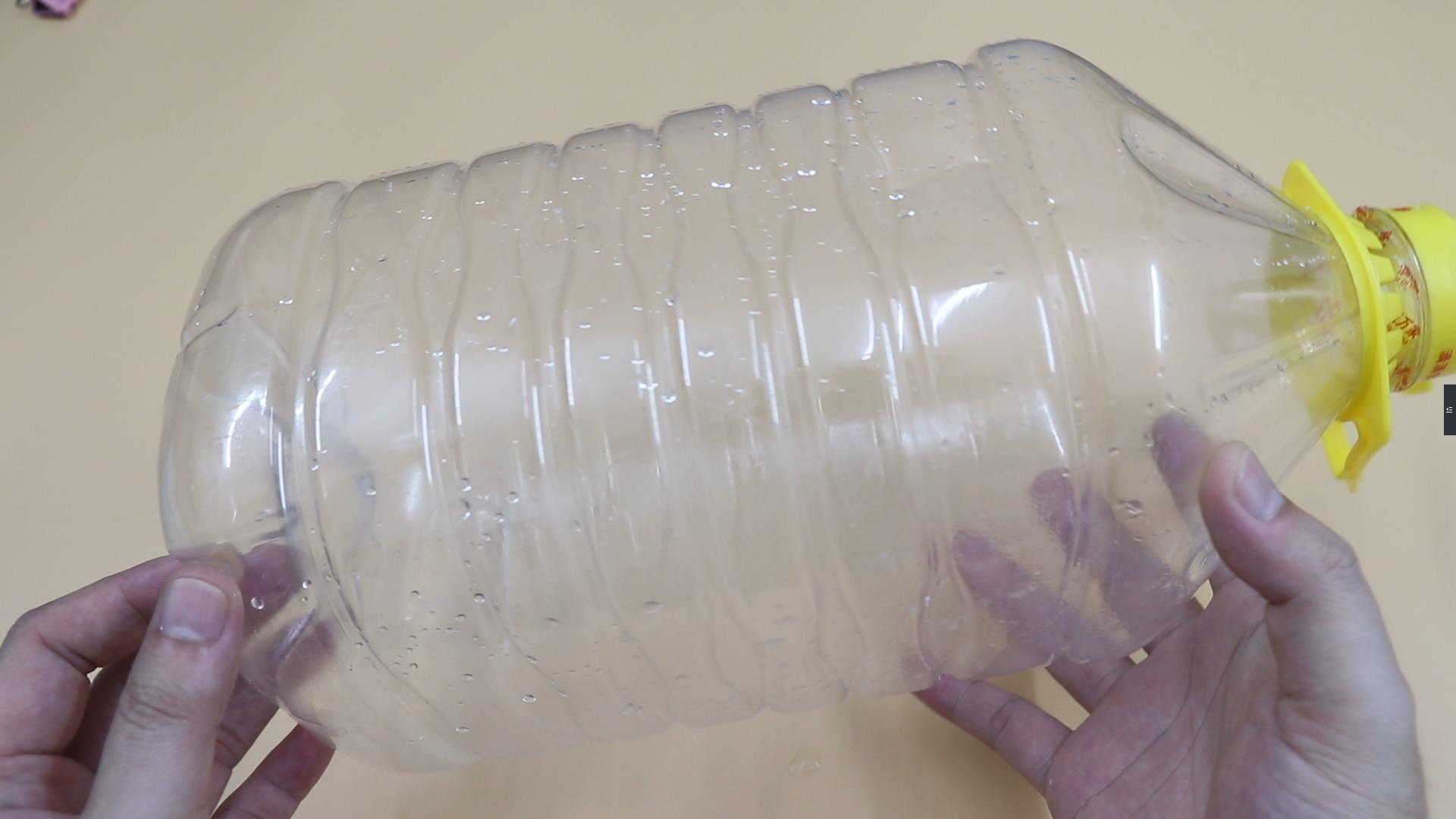 衣服上粘了纸质标签胶印怎么去除,怎样去除水壶商标上的标签胶印