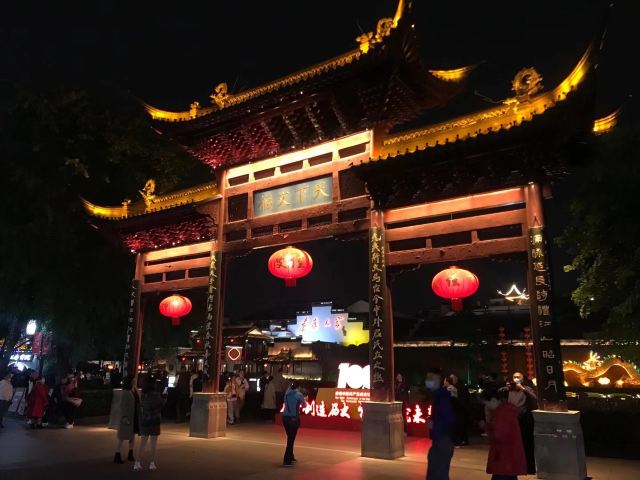 江苏南京旅游必去十大景点推荐,南京灵岩山风景区值得去吗