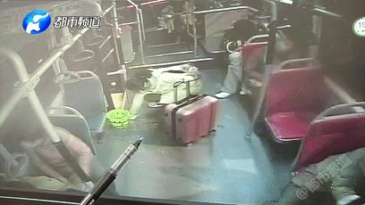 2019那些让成年人崩溃的瞬间,2019那些治愈我们的瞬间