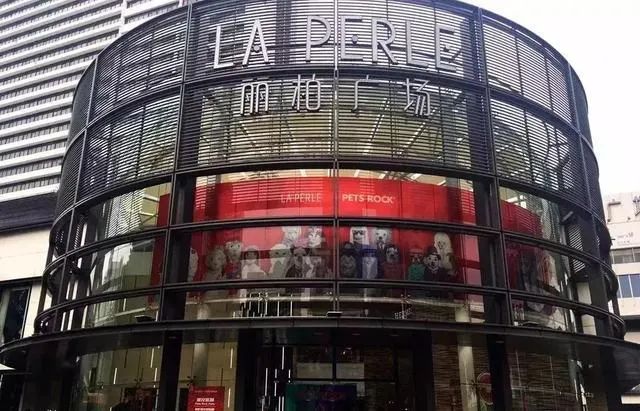 痛心!昔日爱马仕变发廊,这个顶奢商场还有救吗?