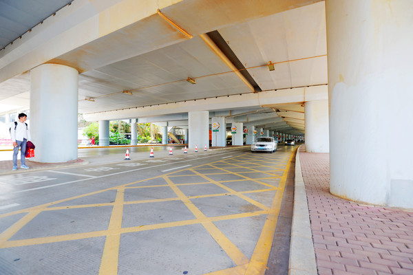 月亮湾海南环岛,月亮湾被称为中国第一滩