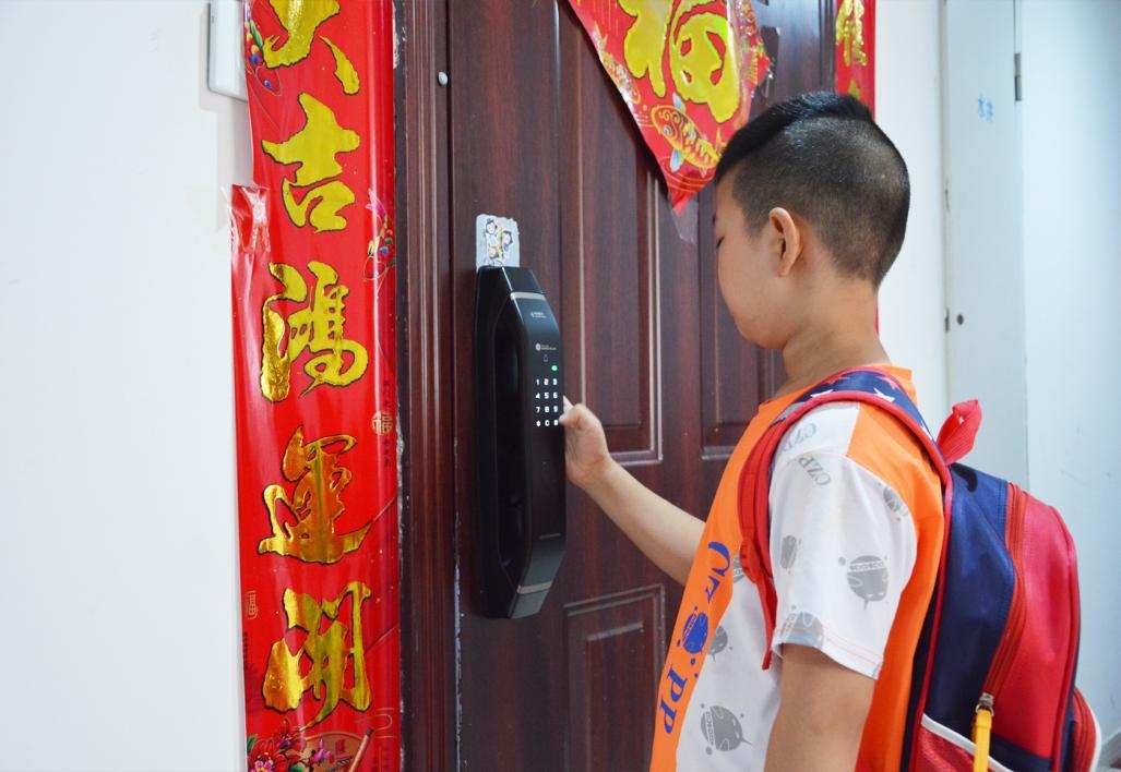 华为智选德施曼智能门锁如何配网,华为智选德施曼智能门锁报警