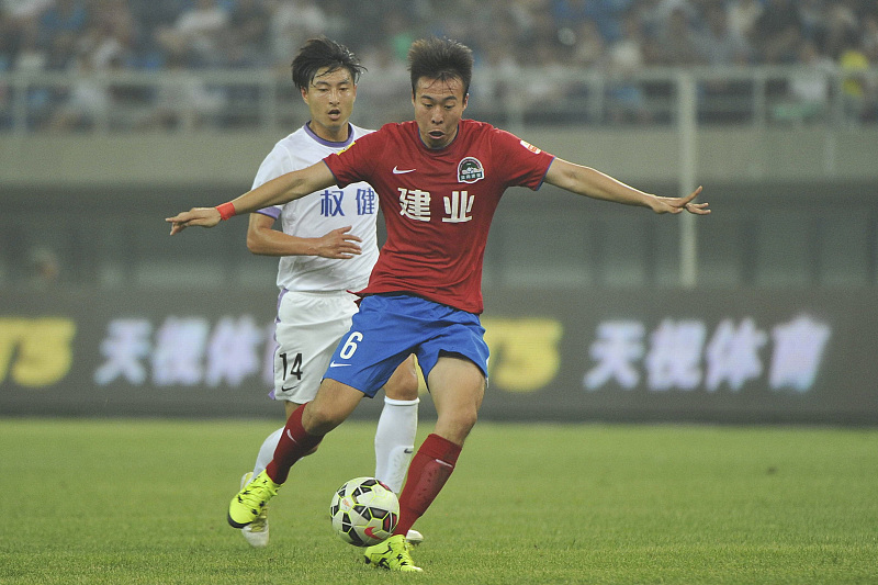 昔日中超悍将已一年无球可踢河南建业生涯成他最高光时刻