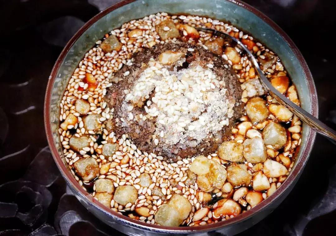 贵阳最好吃的糕粑稀饭,贵阳青岩糕粑稀饭成品