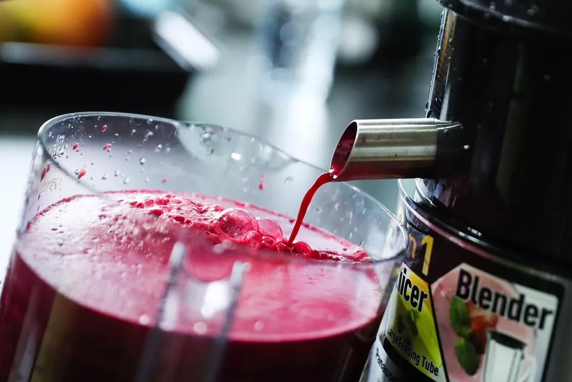 迪拜日记|苏宁果汁吧推出秘制果汁吉翔疯狂续杯五次