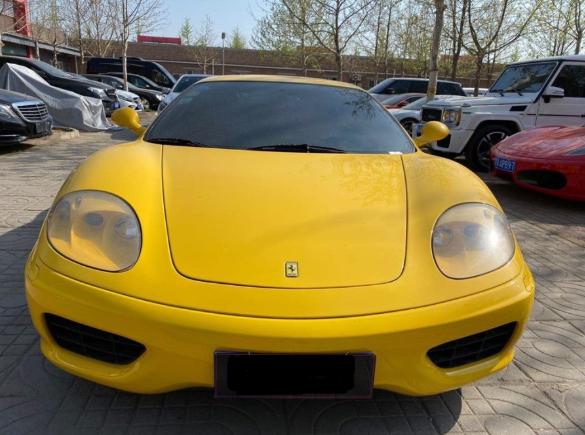 小伙50万买辆二手法拉利360，2005年上牌，3.6L引擎声浪依旧浑厚