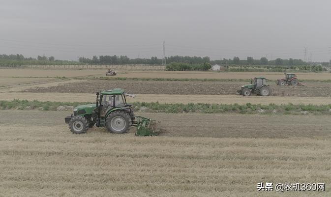 这家农机具有多火！经销商在卖他！合作社在卖他！用户在找他！