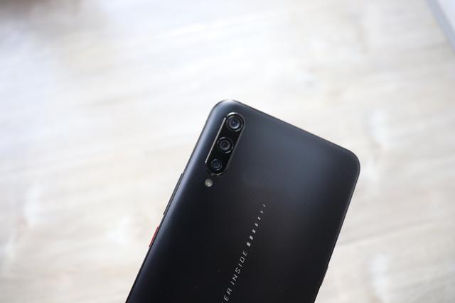 iqoo最新款旗舰手机,iqoo即将发布的旗舰手机