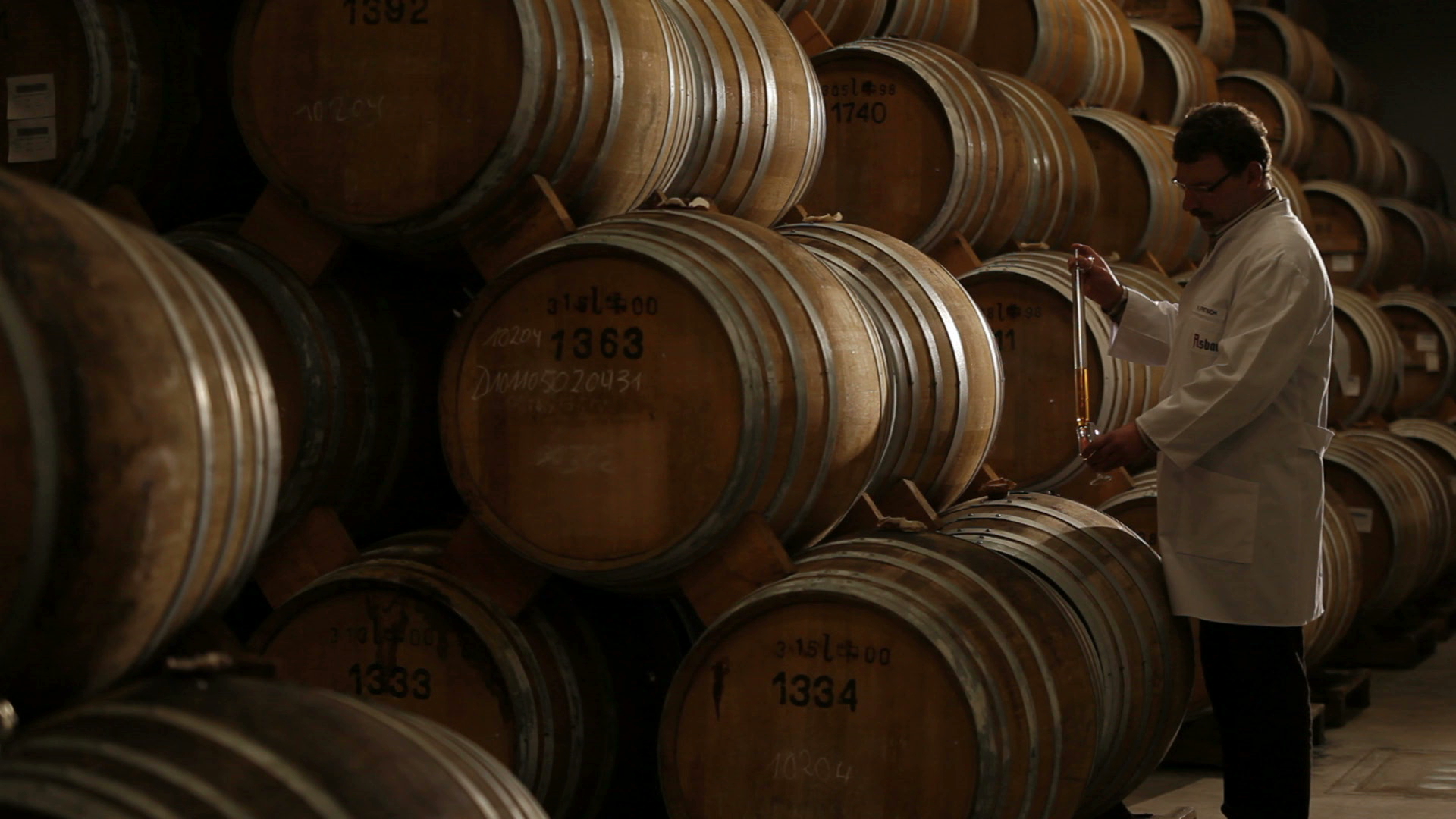 德国阿斯巴赫logo,阿斯巴赫官方旗舰店