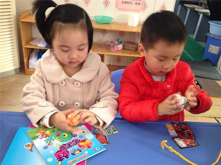 3岁孙子误把502胶水滴入眼,大人误食一点点502胶水怎么办