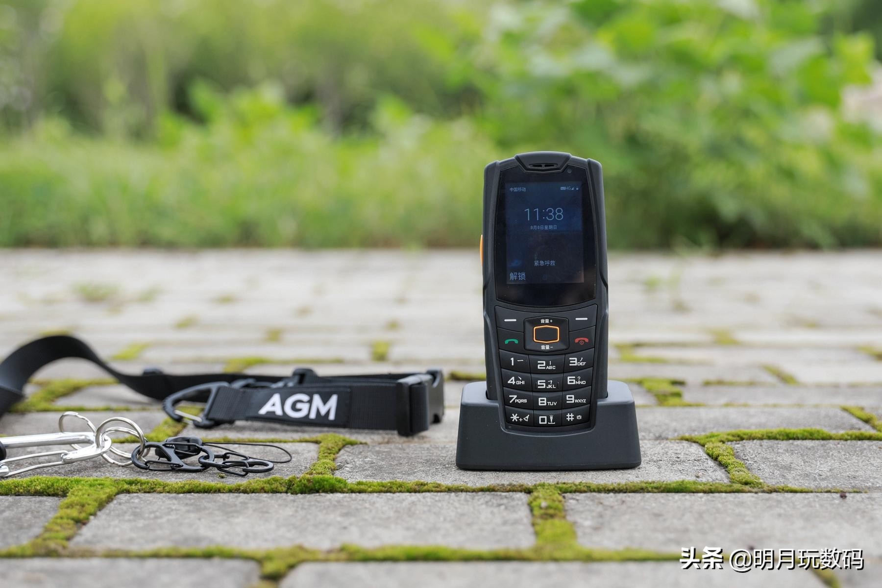 能扫码聊微信的功能机,可以聊微信刷抖音打电话的手机