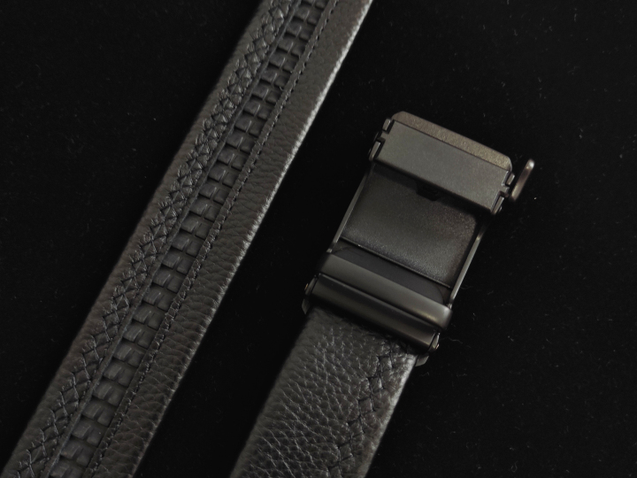 皮带一般用几年,牛皮皮带头层结实还是二层结实