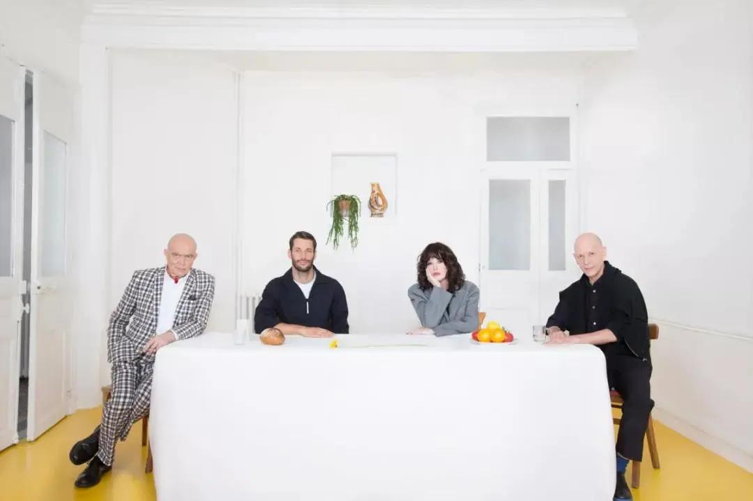 好物丨Jacquemus：从无名小镇闯入世界，南法农夫的时尚逆袭