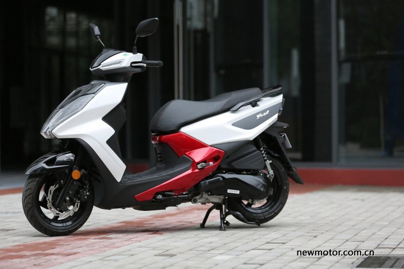 三阳fnx150踏板2021款评测,三阳fnx踏板150带人可以跑山吗