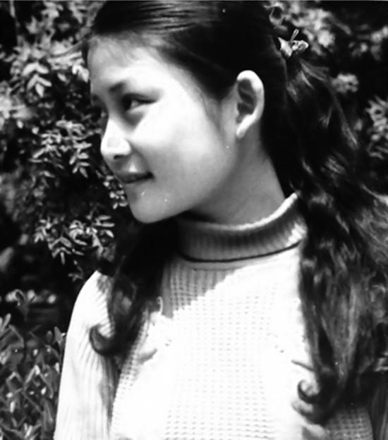 朱晓琳退出歌坛的原因,朱晓琳《妈妈的吻》