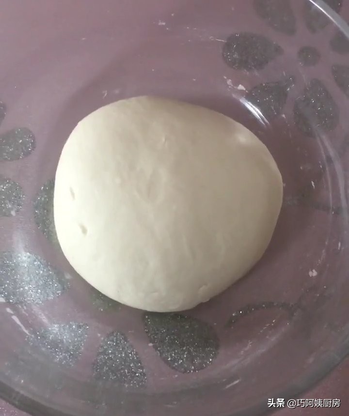 怎样和面烙油饼凉了也不硬,烙发面油饼怎样软而不硬