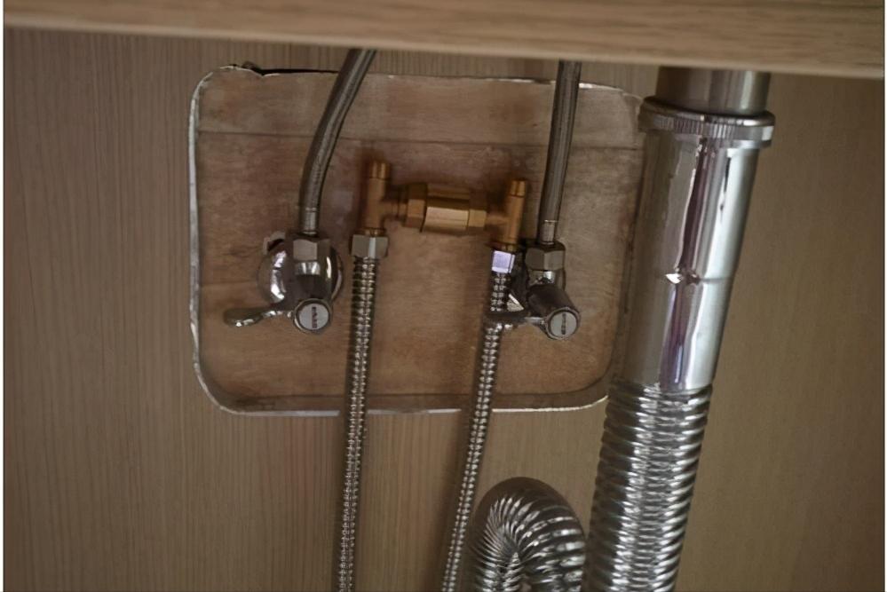 零冷水跟普通热水器价格差多少,零冷水热水器价格差别大