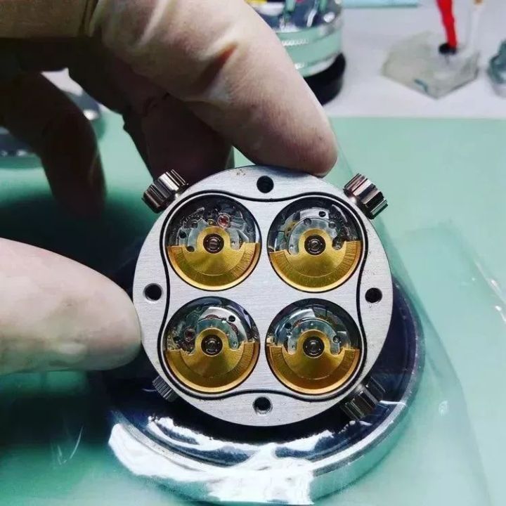 电影流浪地球中体现了什么精神,流浪地球电影手表出现的片段