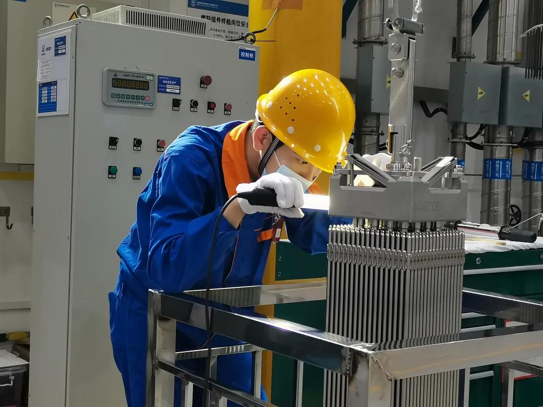 哨位妹探访核燃料元件制造基地，太硬核了