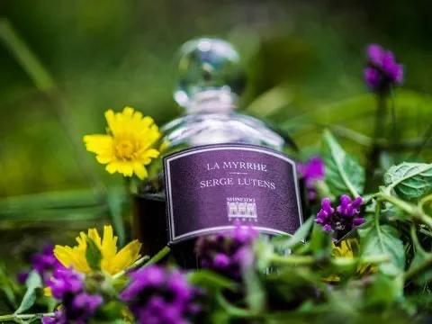 芦丹氏香水推荐前世今生,芦丹氏红色香水香评