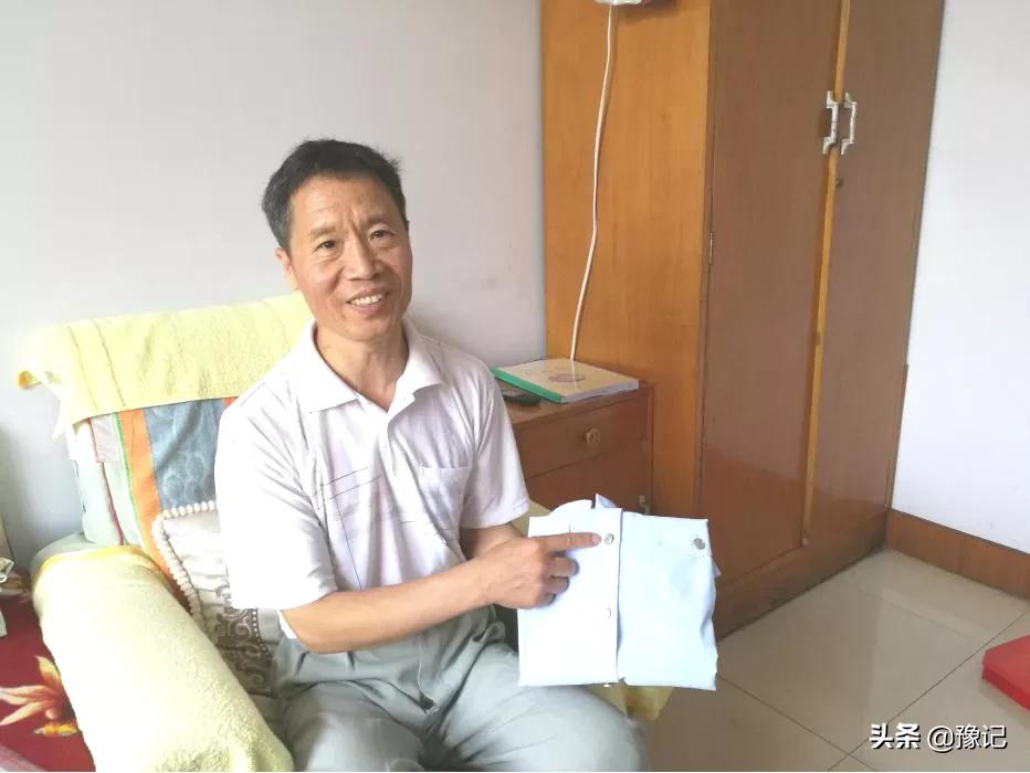 安阳出了个纽扣收藏家，三十公斤藏品藏着大世界|豫记